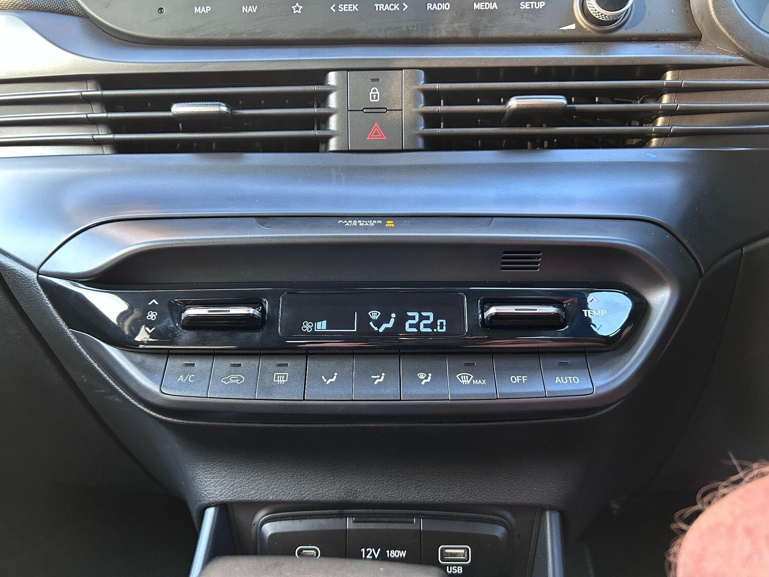 Used Hyundai BAYON 2024 for sale - 76608109: Photo 22