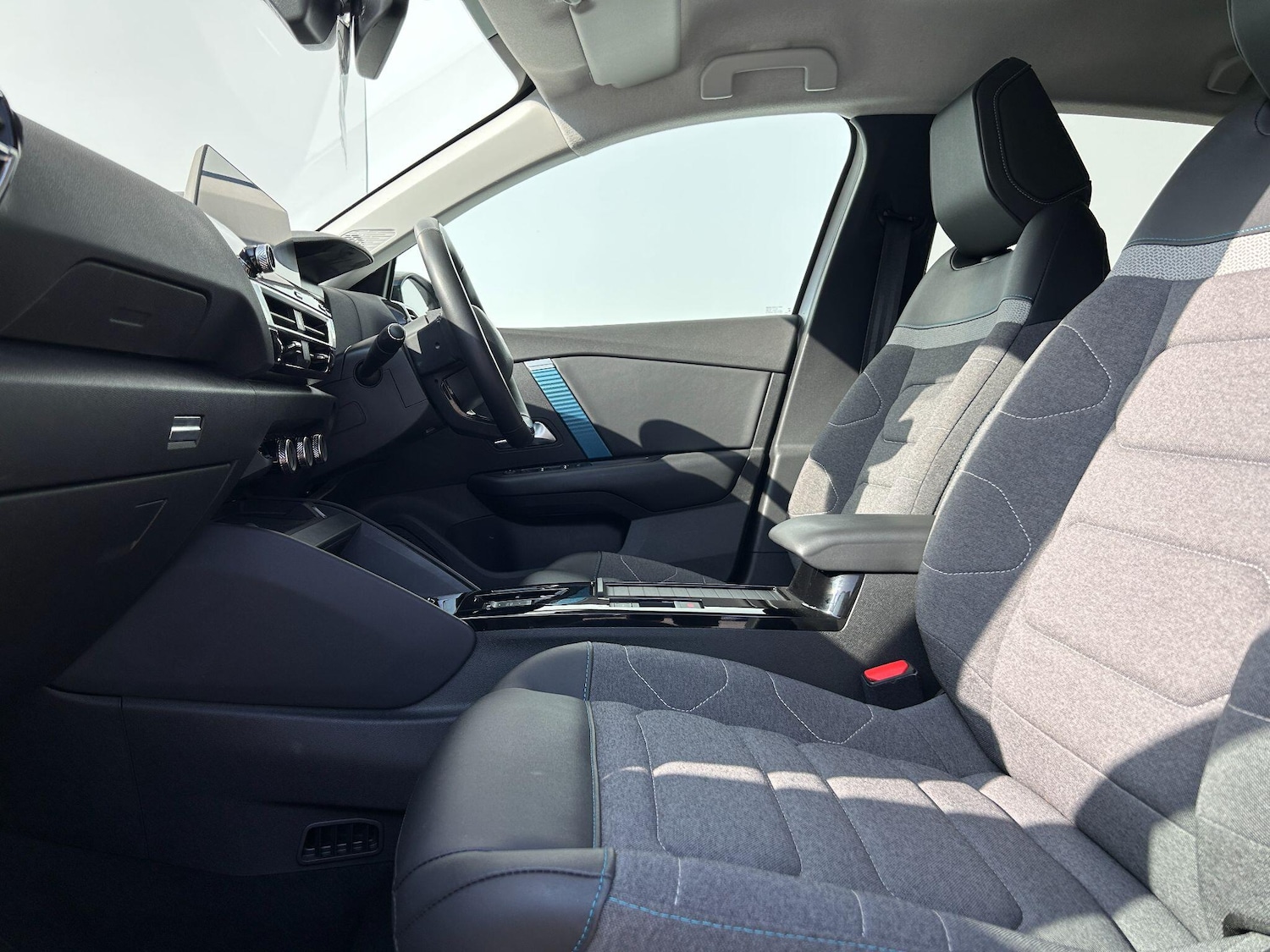 Used Citroen e-C4 2022 for sale - 77509775: Photo 16