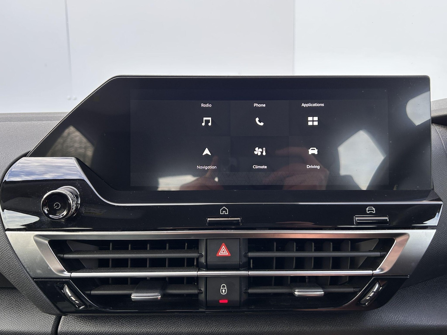 Used Citroen e-C4 2023 for sale - 77440835: Photo 12