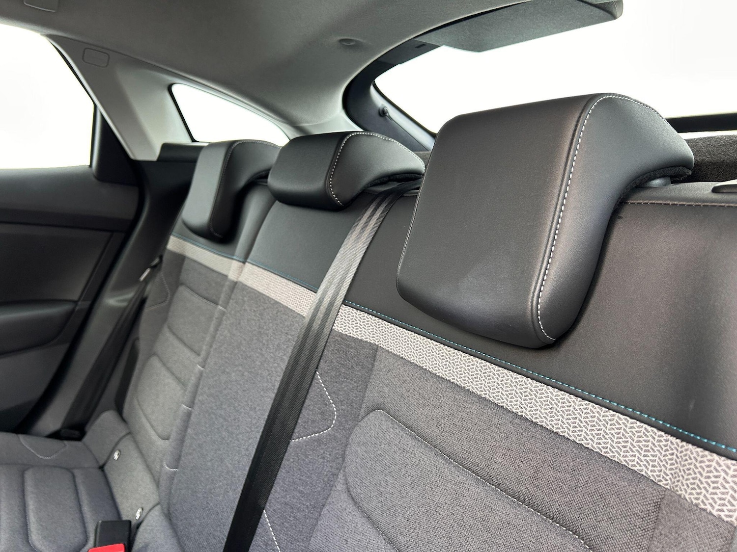 Used Citroen e-C4 2023 for sale - 77440835: Photo 25