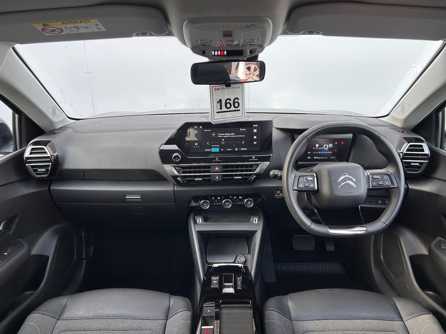 Used Citroen e-C4 2023 for sale - 77440835: Photo 5