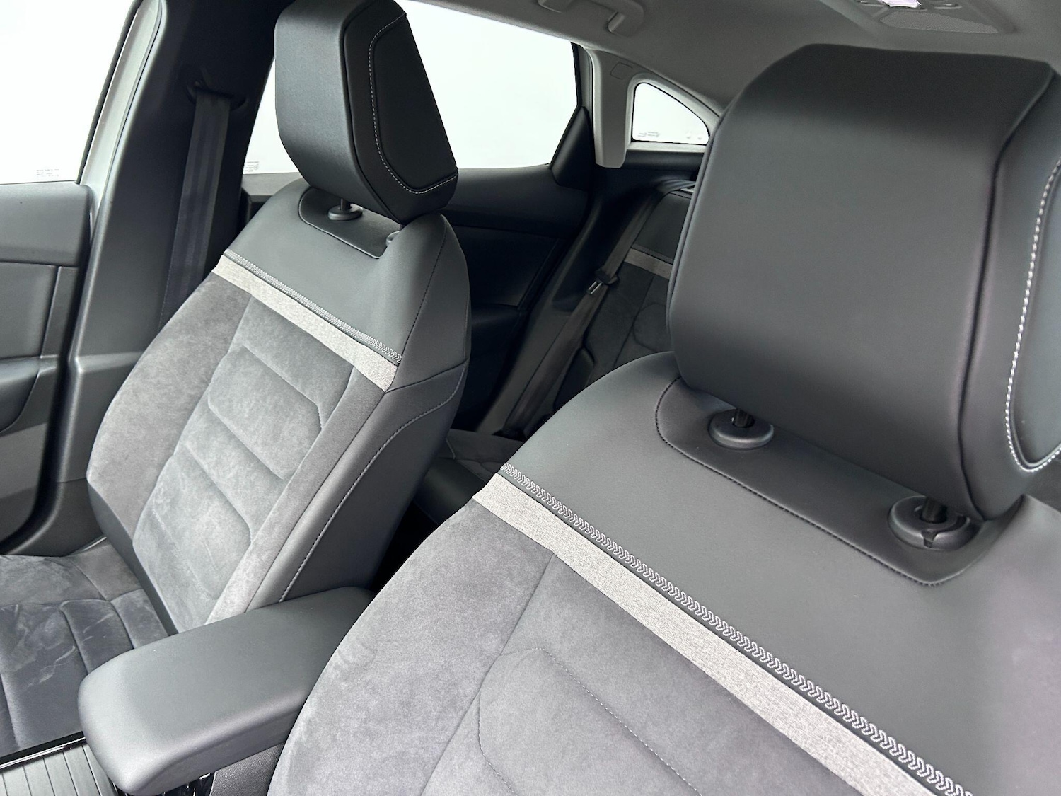 Used Citroen C4 2024 for sale - 76658789: Photo 16