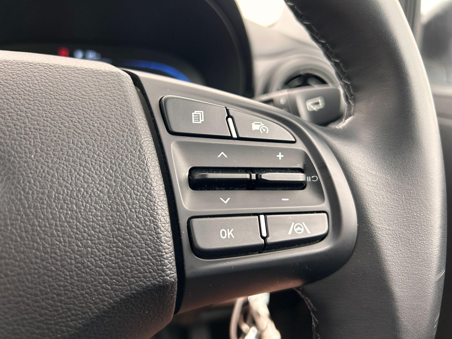 Used Hyundai i10 2023 for sale - 77119821: Photo 21