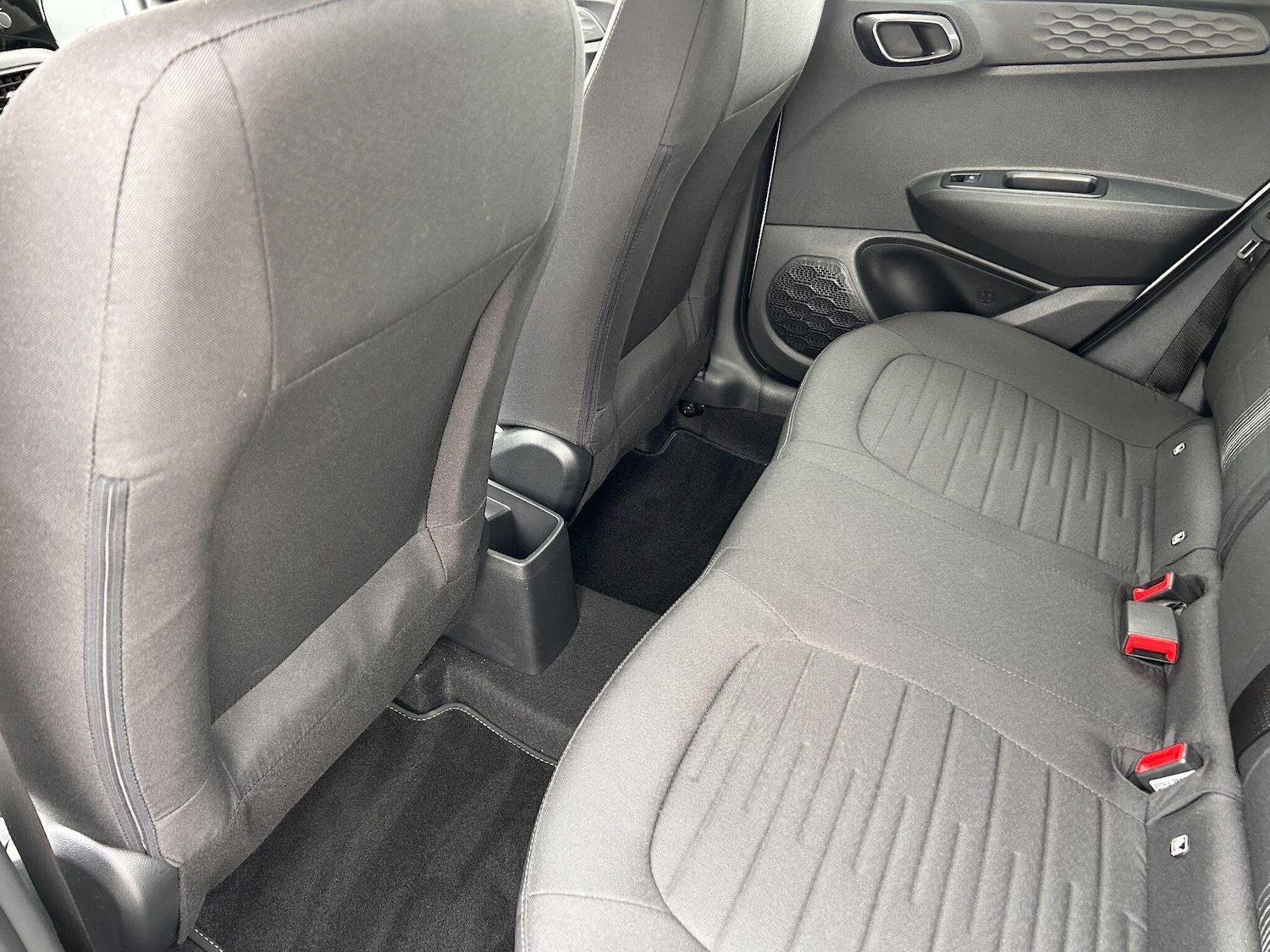 Used Hyundai i10 2023 for sale - 77119821: Photo 23