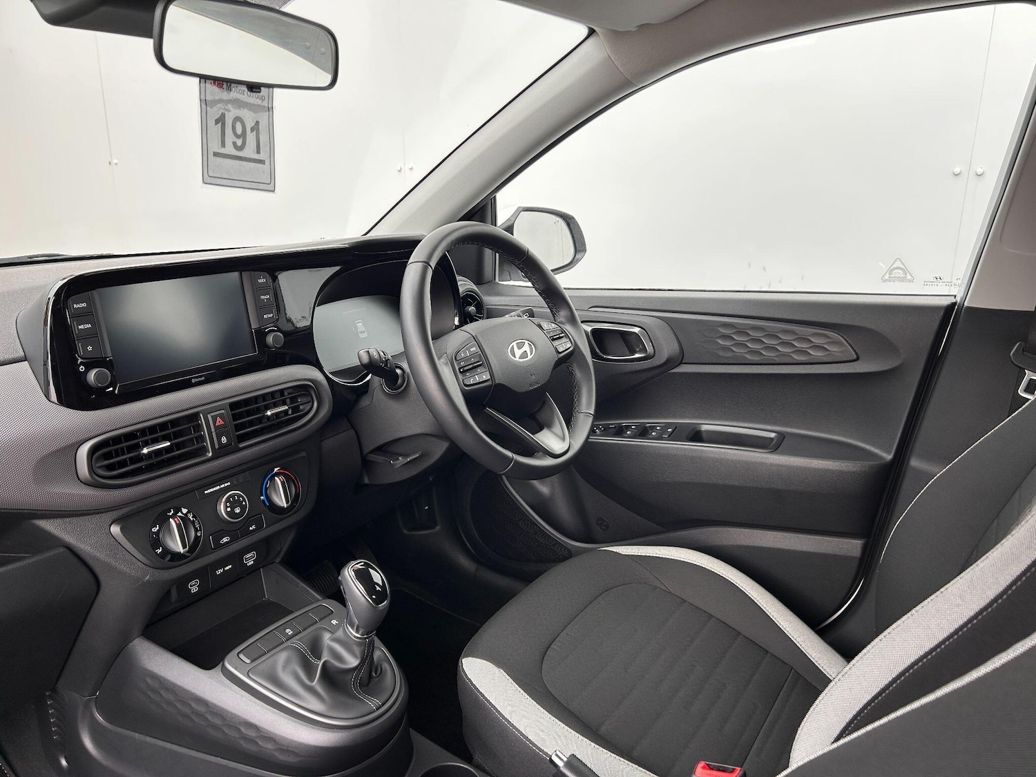 Used Hyundai i10 2023 for sale - 77119821: Photo 39