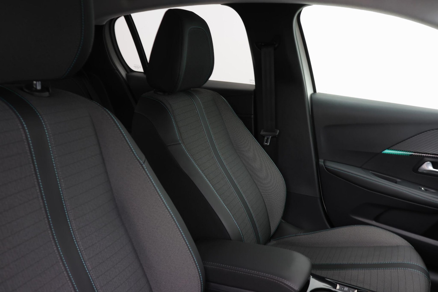 Used Peugeot E-208 2024 for sale - 76060819: Photo 40
