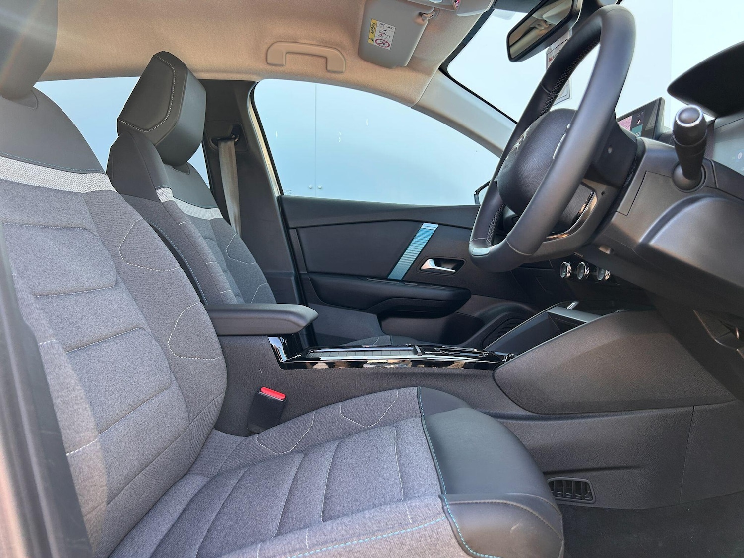 Used Citroen C4 2023 for sale - 77768458: Photo 8