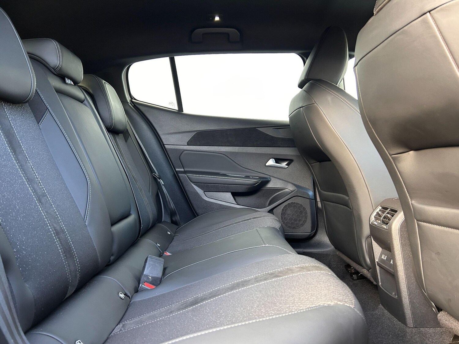 Used Peugeot 408 2025 for sale - 76801268: Photo 27