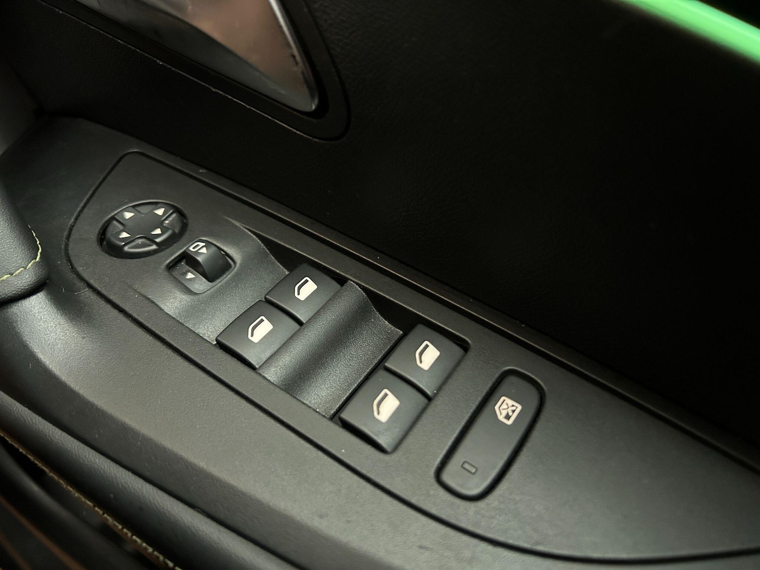 Used Peugeot 2008 for sale - 77242493: Photo 20