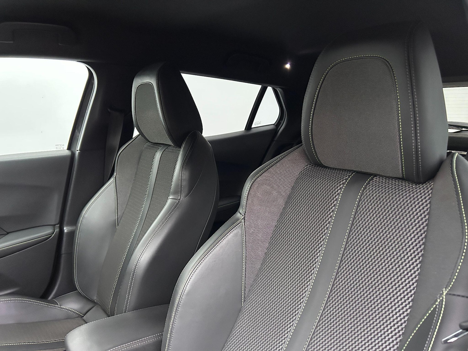 Used Peugeot 2008 for sale - 77242493: Photo 37