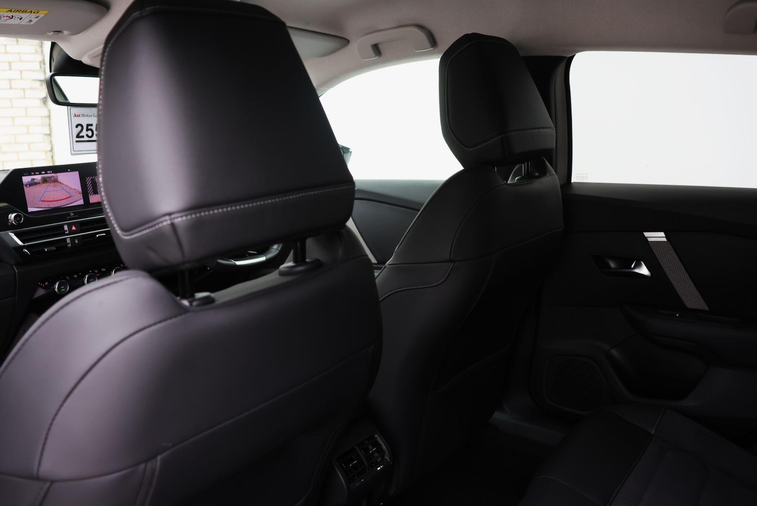 Used Citroen e-C4 2024 for sale - 76200294: Photo 12