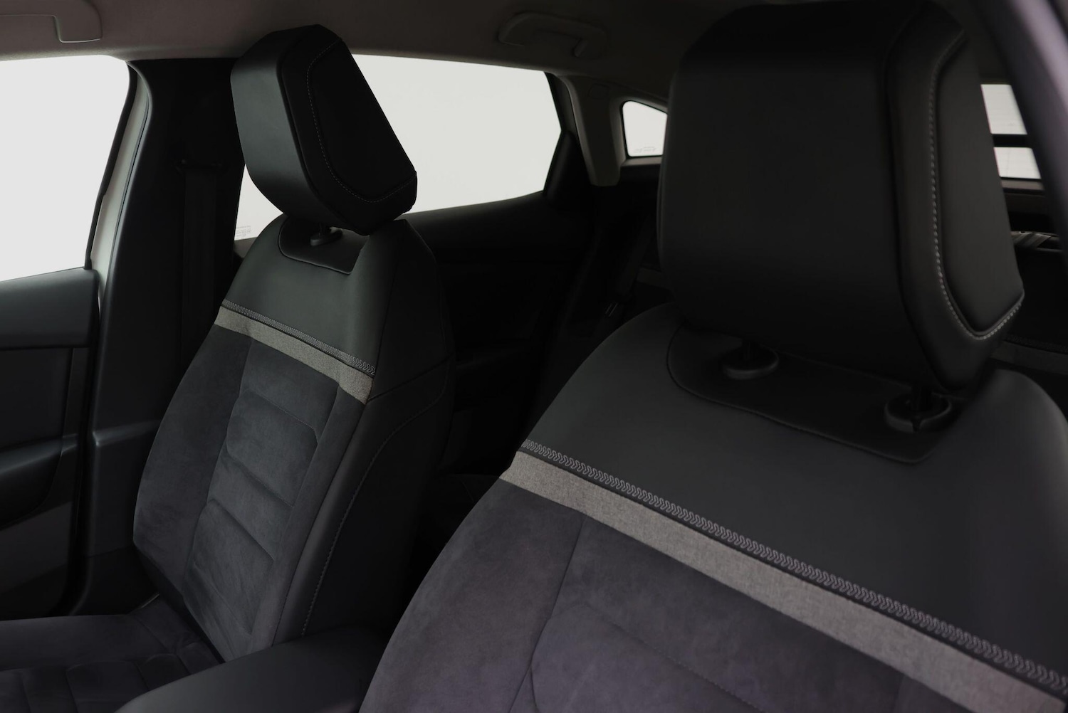 Used Citroen e-C4 2024 for sale - 76200294: Photo 13