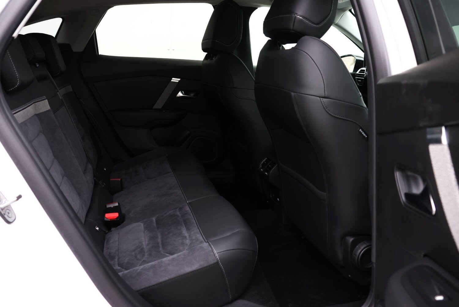 Used Citroen e-C4 2024 for sale - 76200294: Photo 41