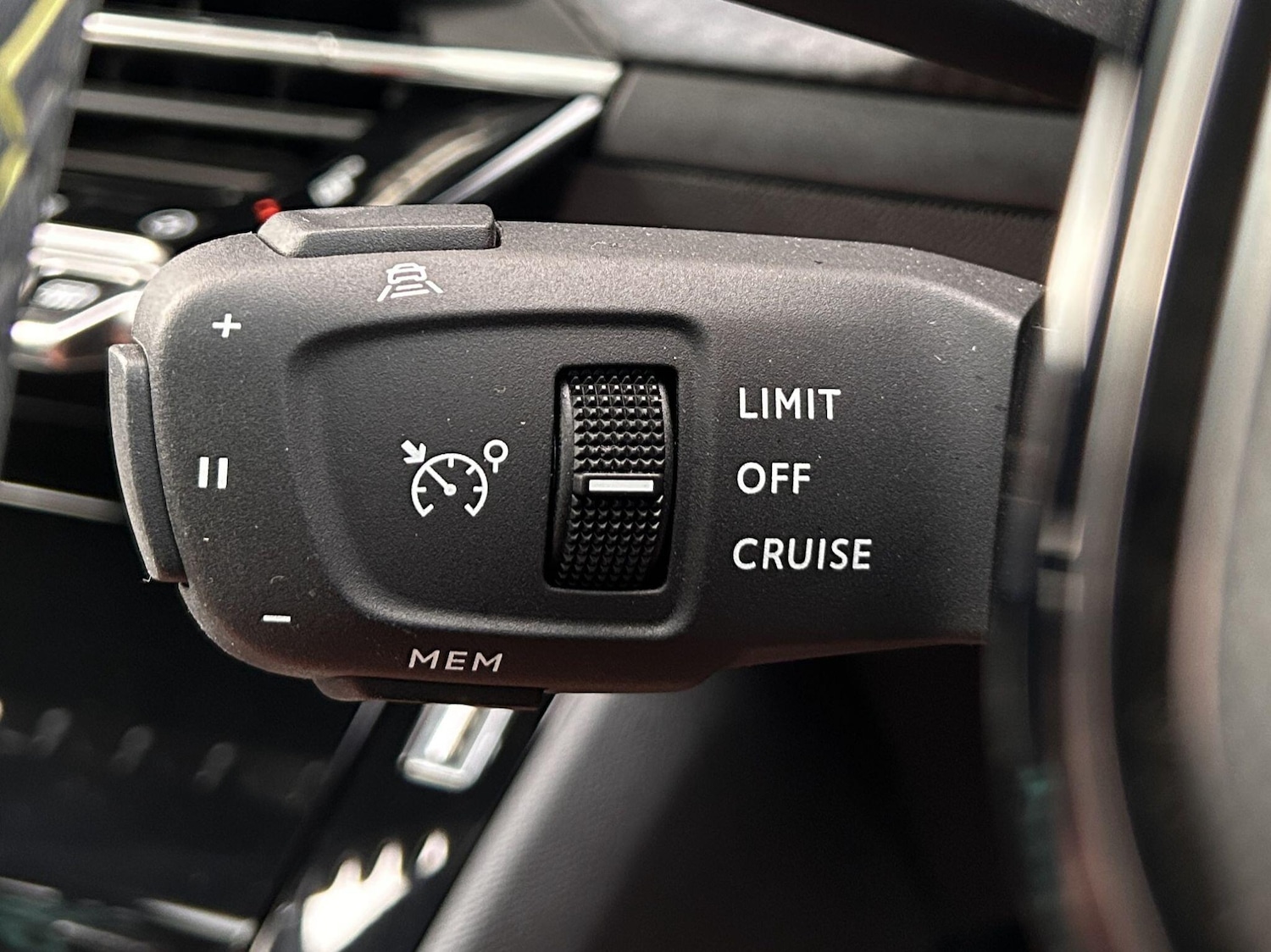 Used Peugeot E-208 2021 for sale - 76657898: Photo 22