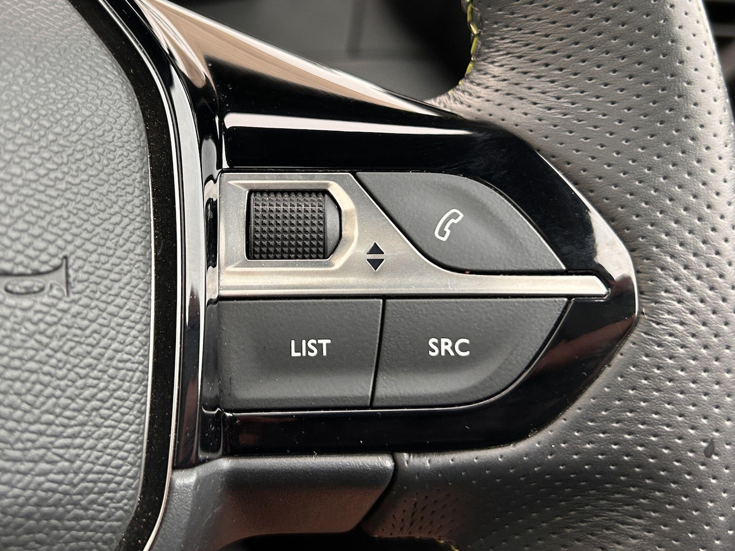 Used Peugeot E-208 2021 for sale - 76657898: Photo 40