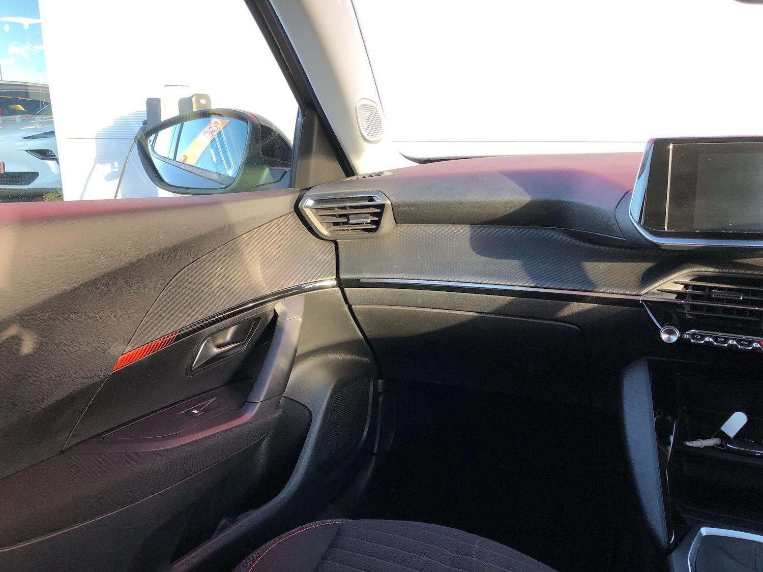 Used Peugeot 2008 2022 for sale - 76689959: Photo 12