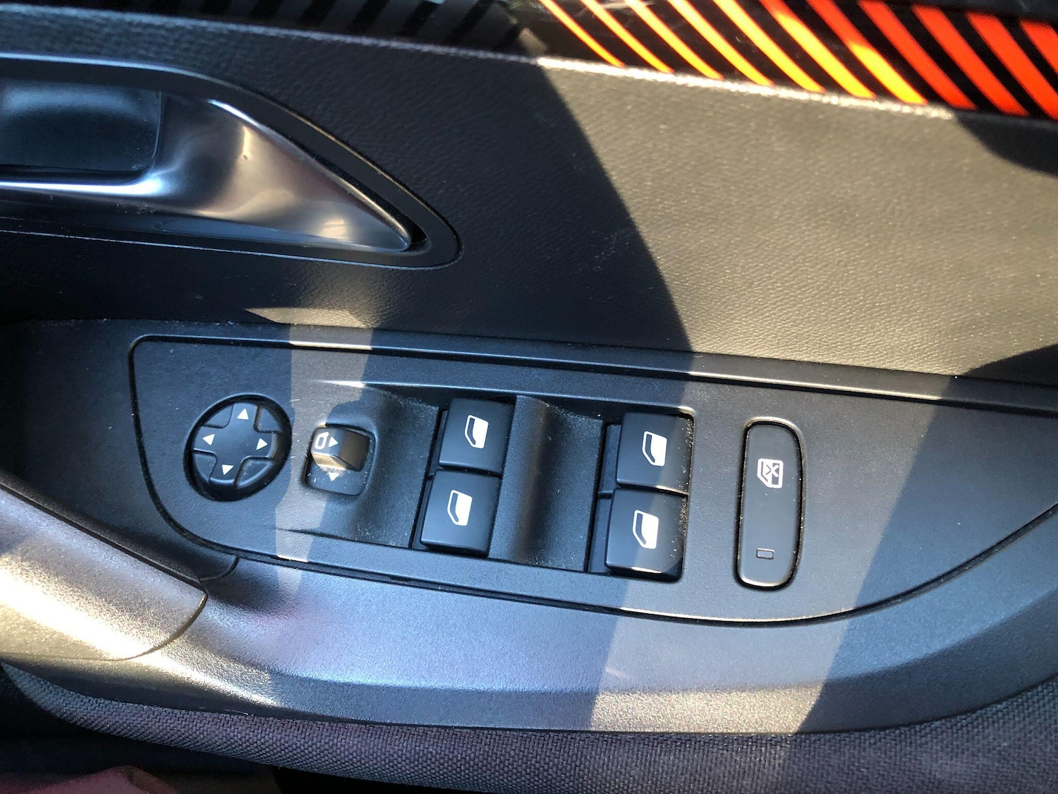 Used Peugeot 2008 2022 for sale - 76689959: Photo 29