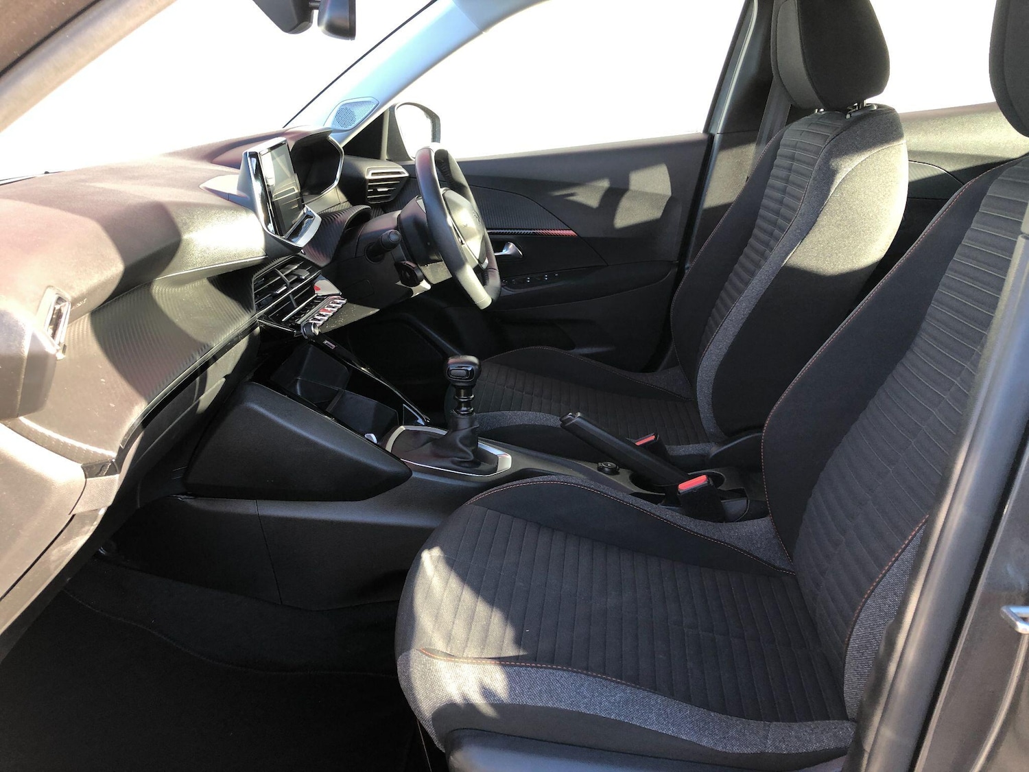 Used Peugeot 2008 2022 for sale - 76689959: Photo 42