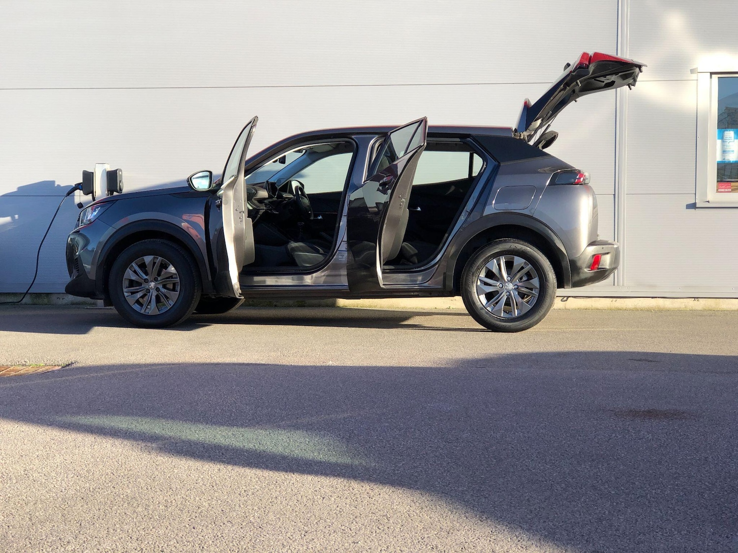 Used Peugeot 2008 2022 for sale - 76689959: Photo 7