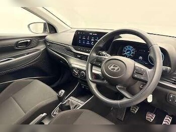 Used Hyundai BAYON 2024 for sale - 77853121: Photo