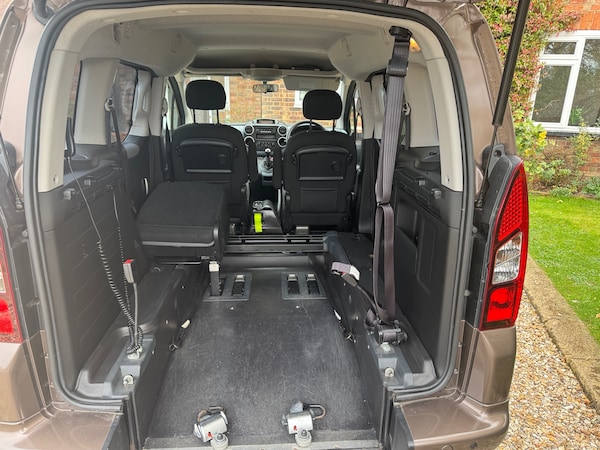Used Peugeot Partner Tepee 2014 for sale - 76249625: Photo 14
