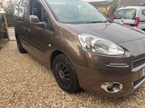Used Peugeot Partner Tepee 2014 for sale - 76249625: Photo 2