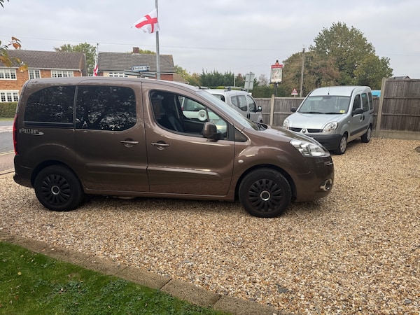 Used Peugeot Partner Tepee 2014 for sale - 76249625: Photo 9