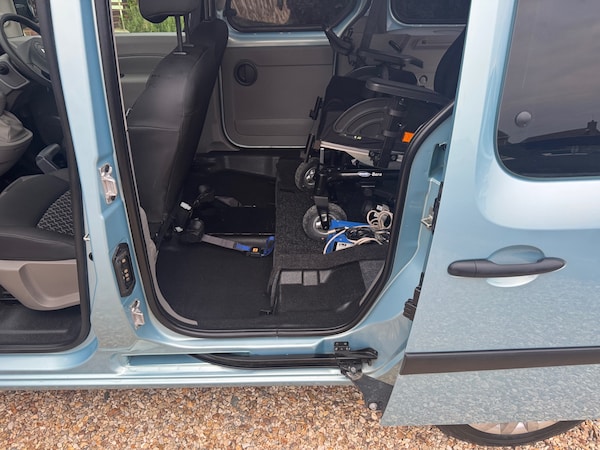 Used Renault Kangoo 2010 for sale - 75638536: Photo 27