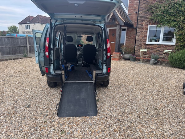 Used Renault Kangoo 2010 for sale - 75638536: Photo 32