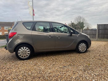 2012 (62) - 1.7 CDTi 16V [110] Exclusiv 5dr Auto