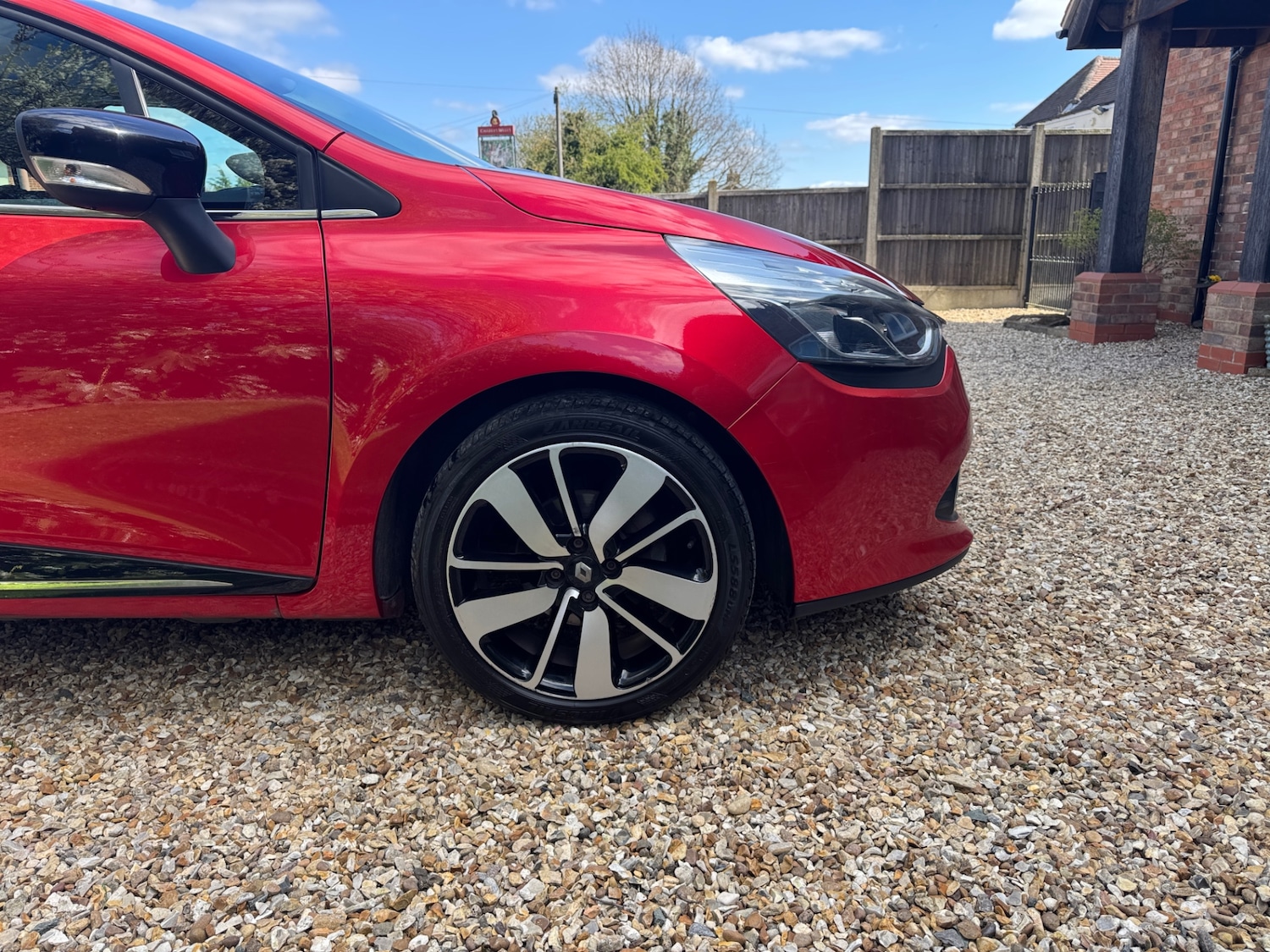 Used Renault Clio 2016 for sale - 76287322: Photo 10