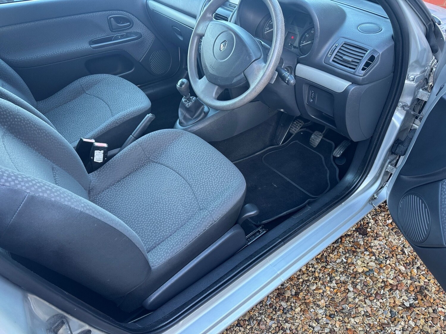 Used Renault Clio 2008 for sale - 78139749: Photo 8