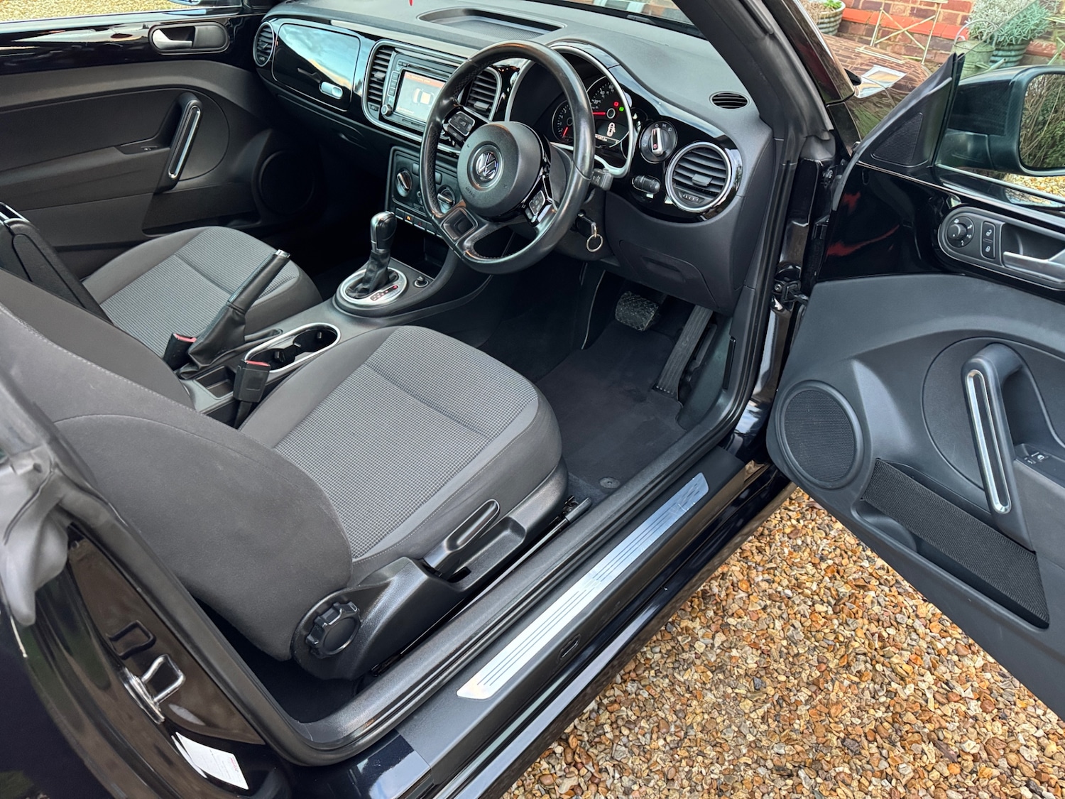 Used Volkswagen Beetle 2012 for sale - 77225930: Photo 20