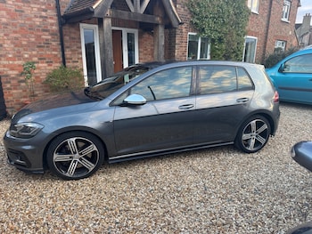 Used Volkswagen Golf 2018 for sale - 75753598: Photo