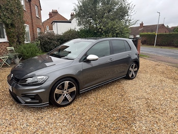 Used Volkswagen Golf 2018 for sale - 77558815: Photo