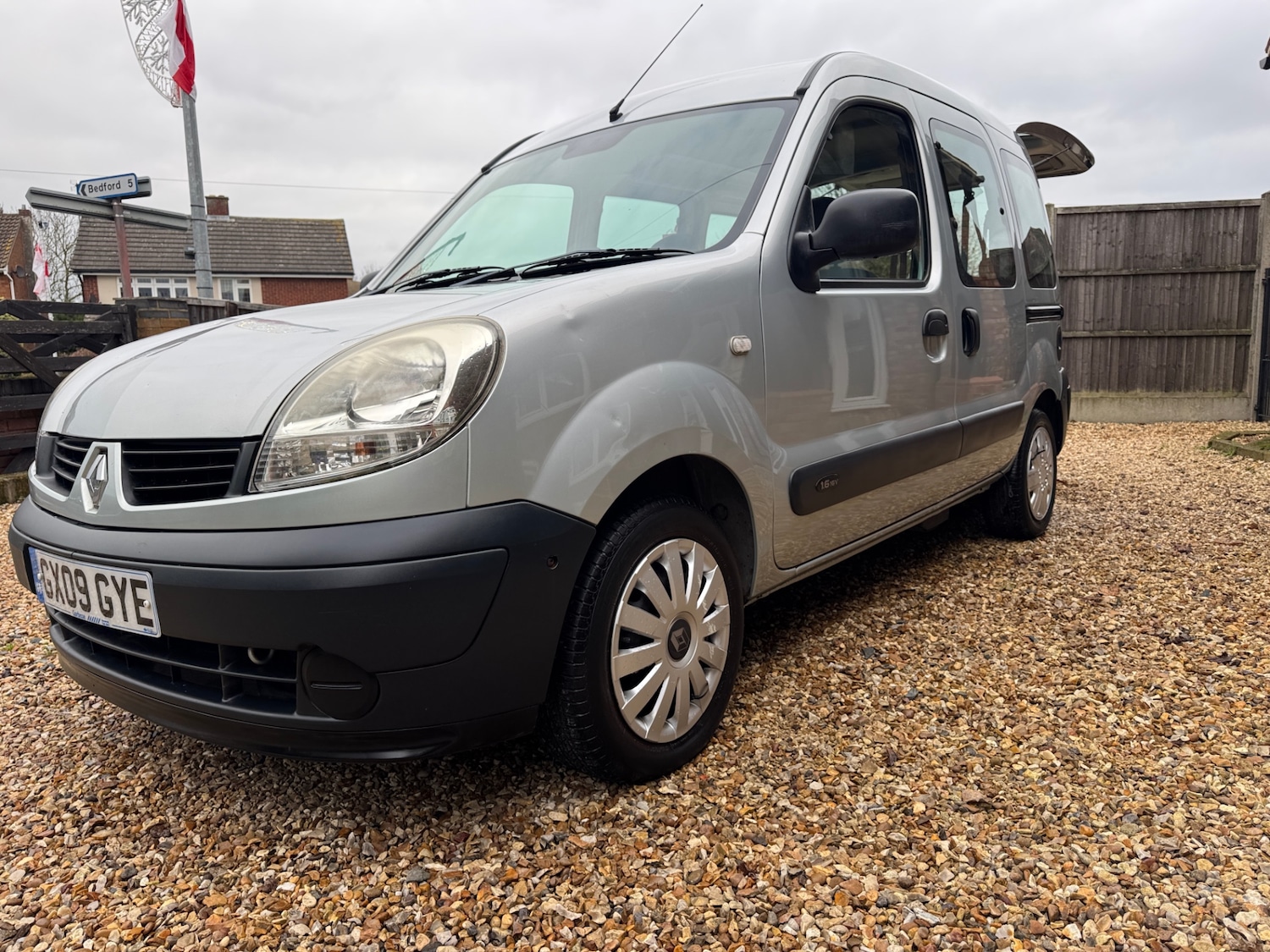 Used Renault Kangoo 2009 for sale - 77251007: Photo 2