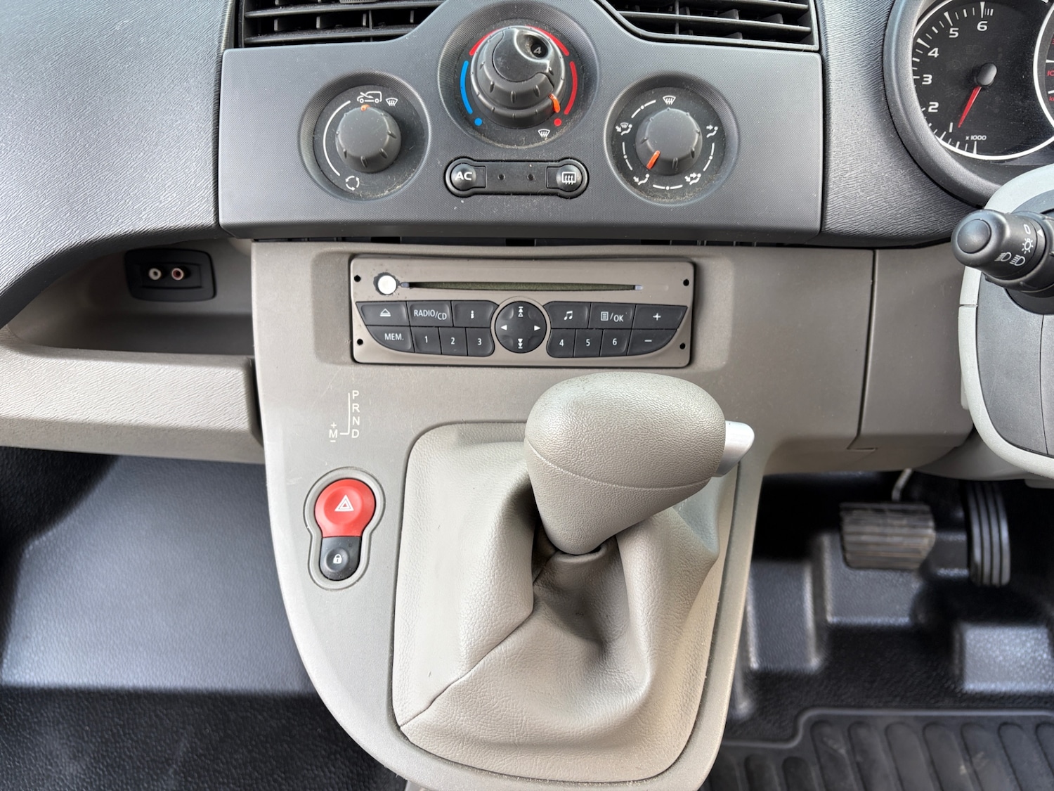 Used Renault Kangoo 2010 for sale - 78011240: Photo 16