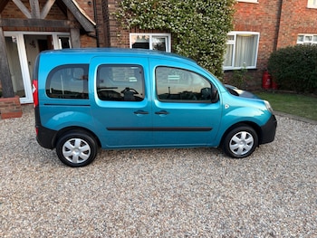 Used Renault Kangoo 2010 for sale - 79333127: Photo