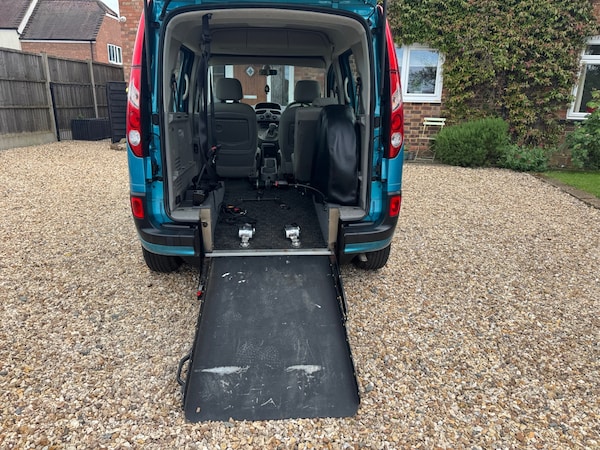 Used Renault Kangoo 2010 for sale - 75313901: Photo 12