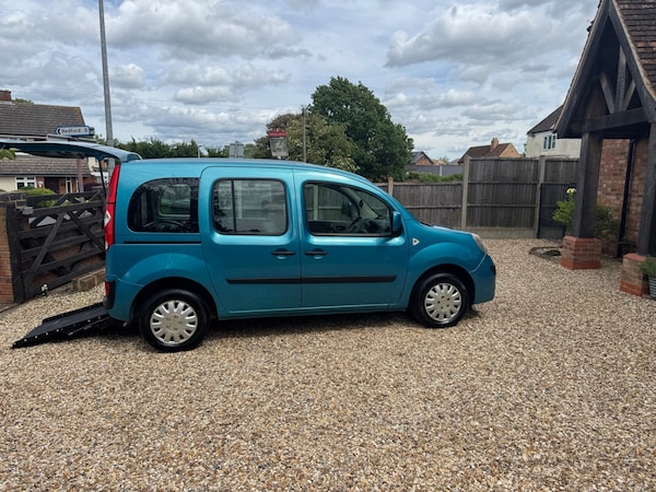 Used Renault Kangoo 2010 for sale - 75313901: Photo 1