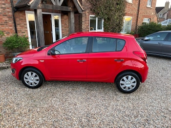 Used Hyundai i20 2013 for sale - 78371138: Photo