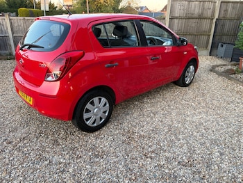 Used Hyundai i20 2013 for sale - 78371138: Photo