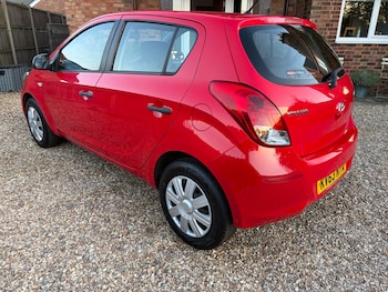 Used Hyundai i20 2013 for sale - 78371138: Photo