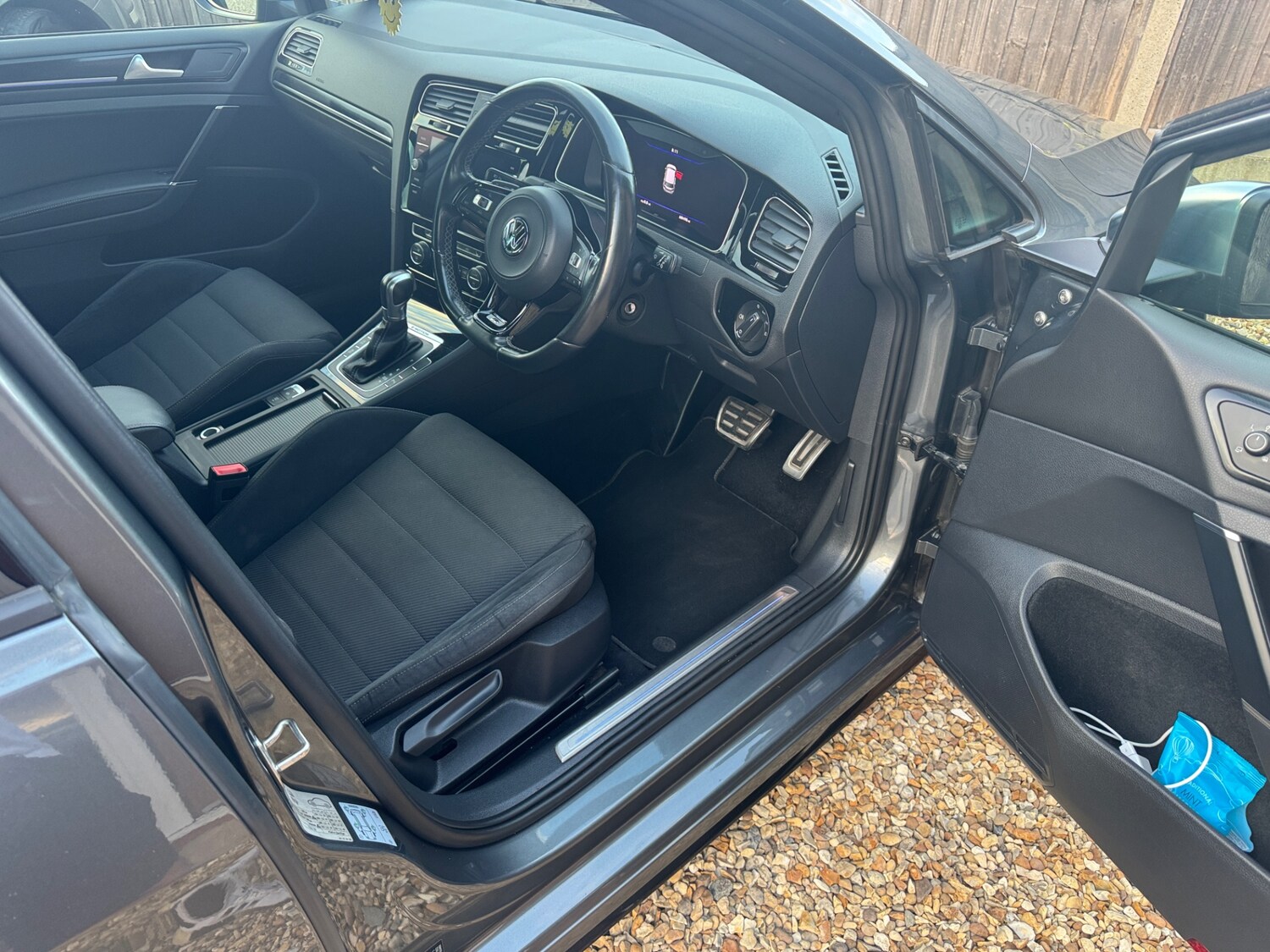 Used Volkswagen Golf 2018 for sale - 75982404: Photo 18