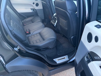 Used Land Rover Range Rover Sport 2018 for sale - 77888268: Photo