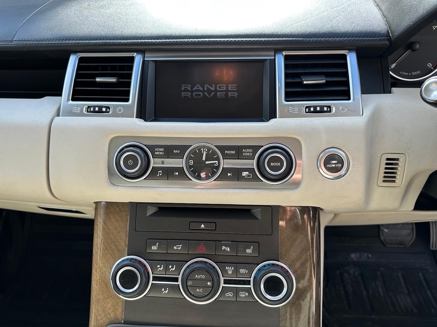 Used Land Rover Range Rover Sport 2013 for sale - 78015015: Photo 8