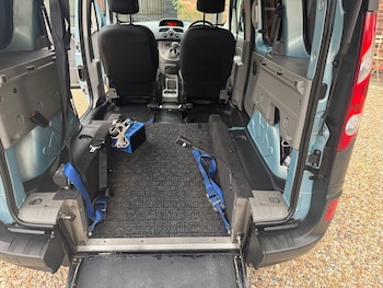 Used Renault Kangoo 2010 for sale - 76589750: Photo