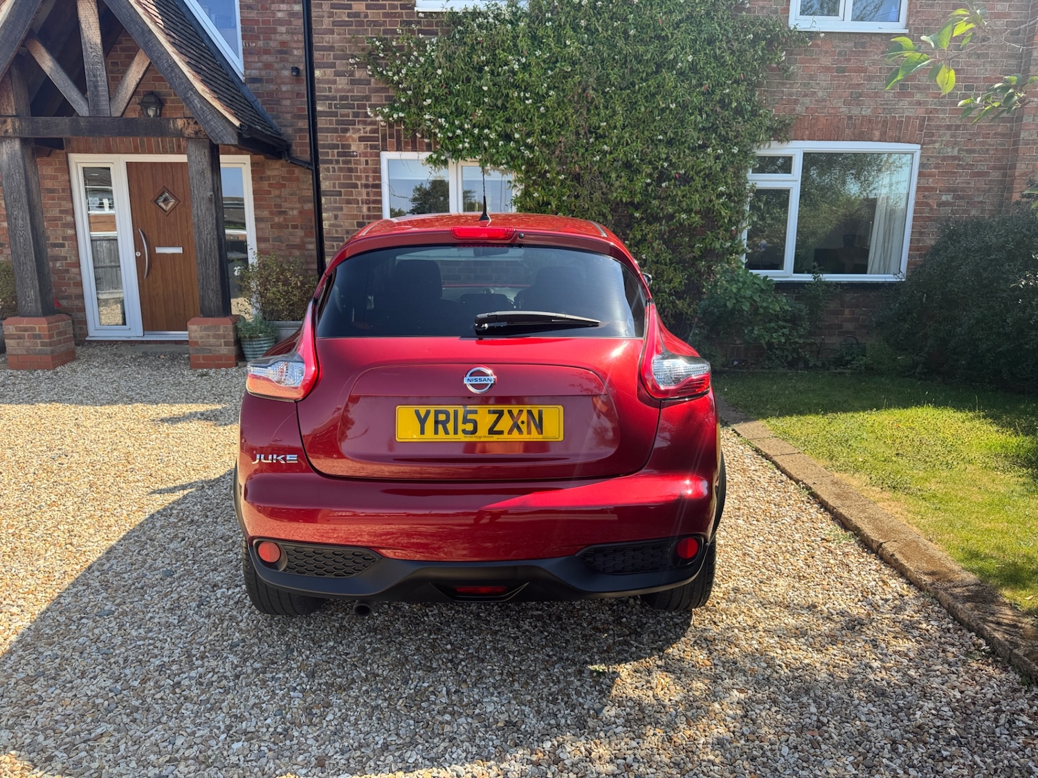 Used Nissan Juke 2015 for sale - 76375618: Photo 2