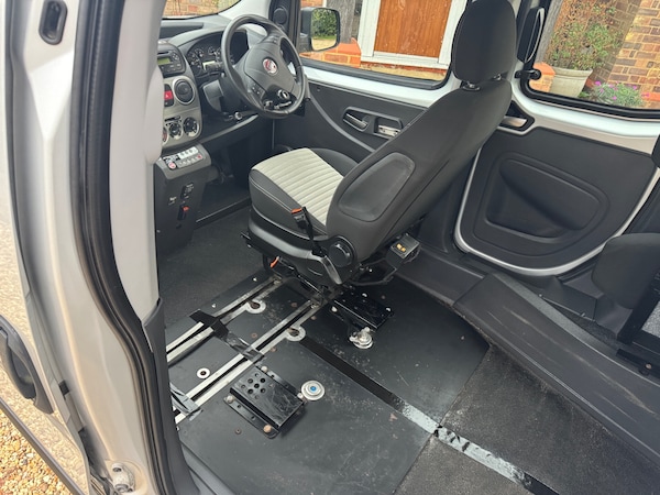 Used Fiat Qubo 2011 for sale - 76149398: Photo 11