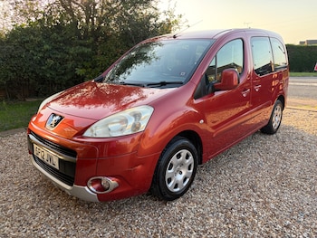 Used Peugeot Partner Tepee 2012 for sale - 79017205: Photo